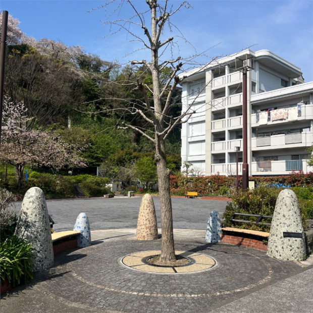 新山下二丁目ベイサイド公園【new】